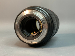 Canon EF 24-70mm 2.8 L USM, немного туго вращаются кольца зума и фокусировки