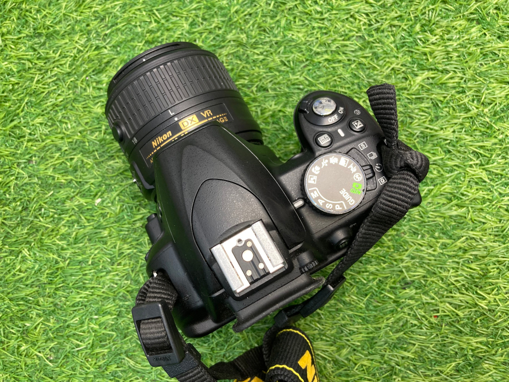 Nikon D3100 kit 18-55mm 3.5-5.6G VR II 1400 кадров