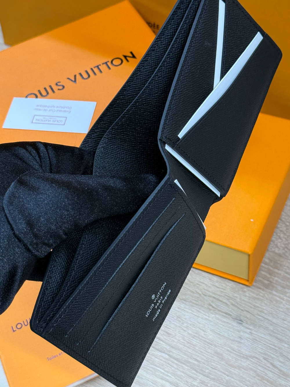 Кошелек Louis Vuitton