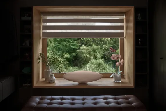 Bowers &amp; Wilkins Zeppelin Pro Edition Solar Gold
