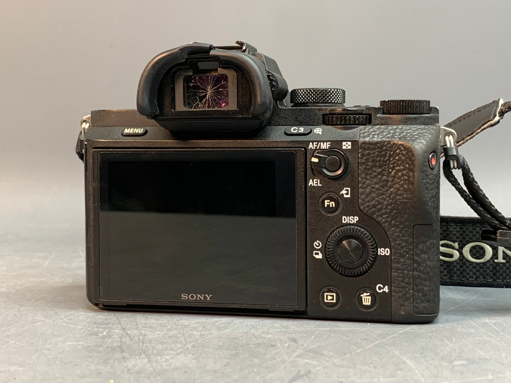 Sony A7 Mark II Body 195.000 кадров, разбит видеоискатель