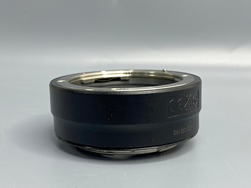 Canon EF–EOS R