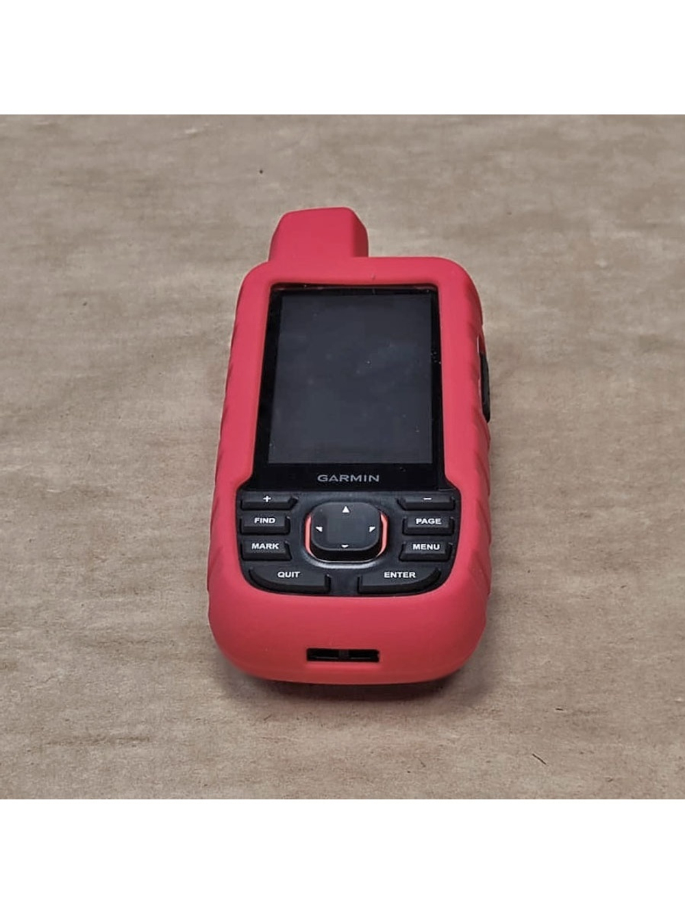 Чехол для Garmin GPSMAP 67i/66i силикон (Красный)