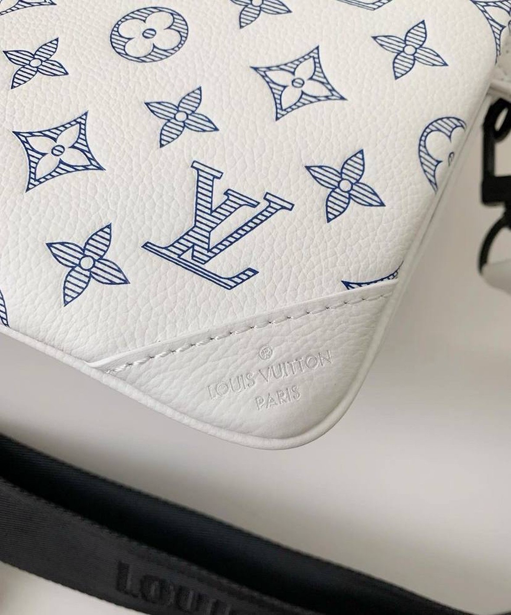 Сумка через плечо/мессенджер Louis Vuitton Trio