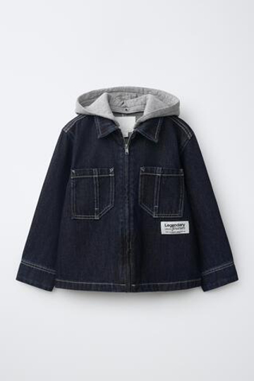ZARA ДЖИНСОВАЯ КУРТКА-РУБАШКА С ОТСТЕГИВАЮЩИМСЯ КАПЮШОНОМ, ИНДИГО