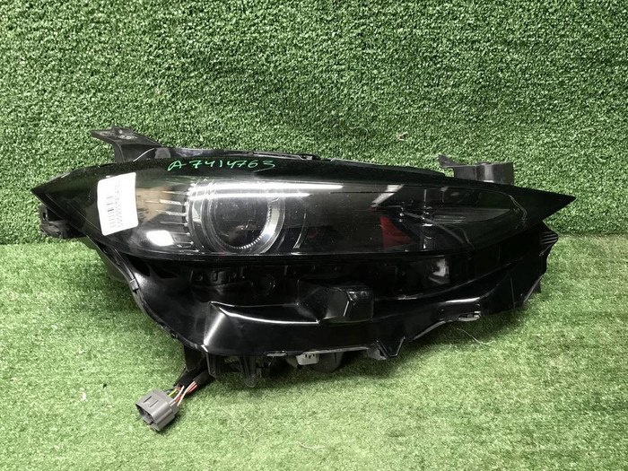 Фара правая Mazda CX-4 1 (2019-2024) LED