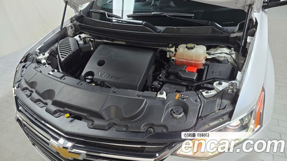 Chevrolet Traverse 3.6 AWD LT Leather Premium — 2021