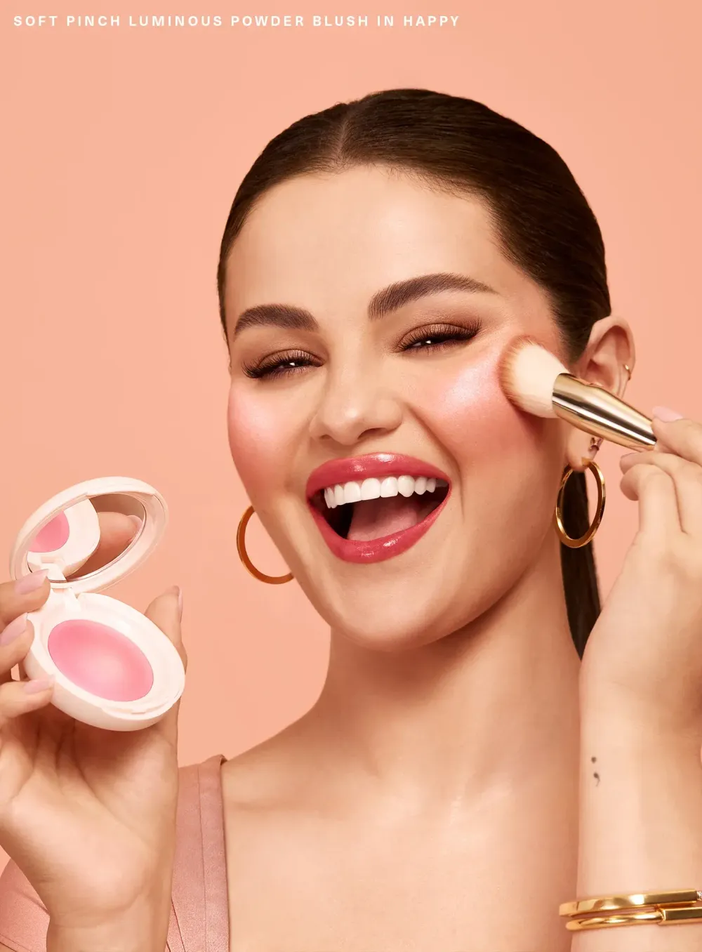 Румяна-хайлайтер RARE BEAUTY Soft Pinch Luminous Powder Blush - Happy
