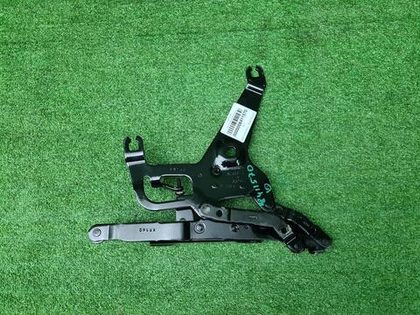 Петля капота правая BMW X5 F15 (2013-2018)