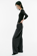 БРЮКИ СО СБОРКАМИ В ТОНКУЮ ПОЛОСКУ — ZARA