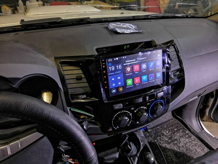 Магнитола для Toyota HiLux 2011-2015 - Parafar PF062XHD на Android 13, CarPlay, 4G SIM-слот
