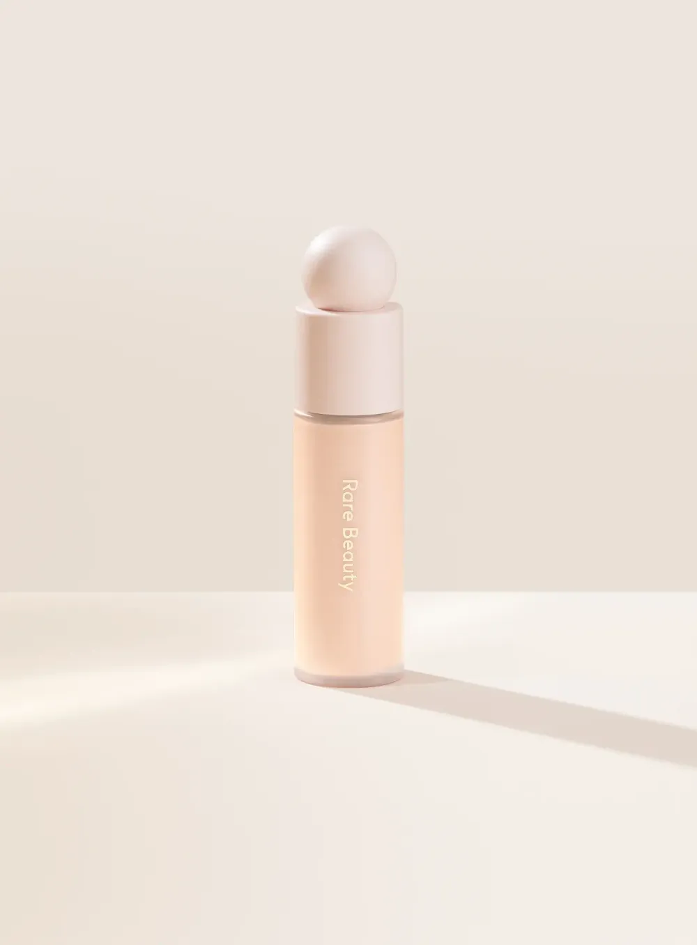 Тональный крем RARE BEAUTY Liquid Touch Weightless Foundation - 110N
