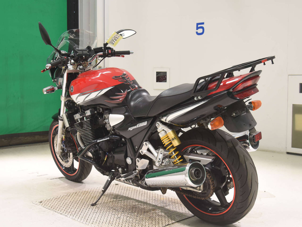 Yamaha XJR1300 2004