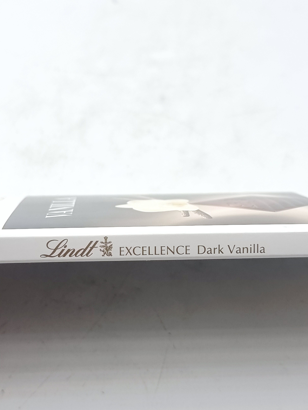 Шоколад темный Lindt Excellence Vanilla Dark с ванилином, 100 г (Швейцария)