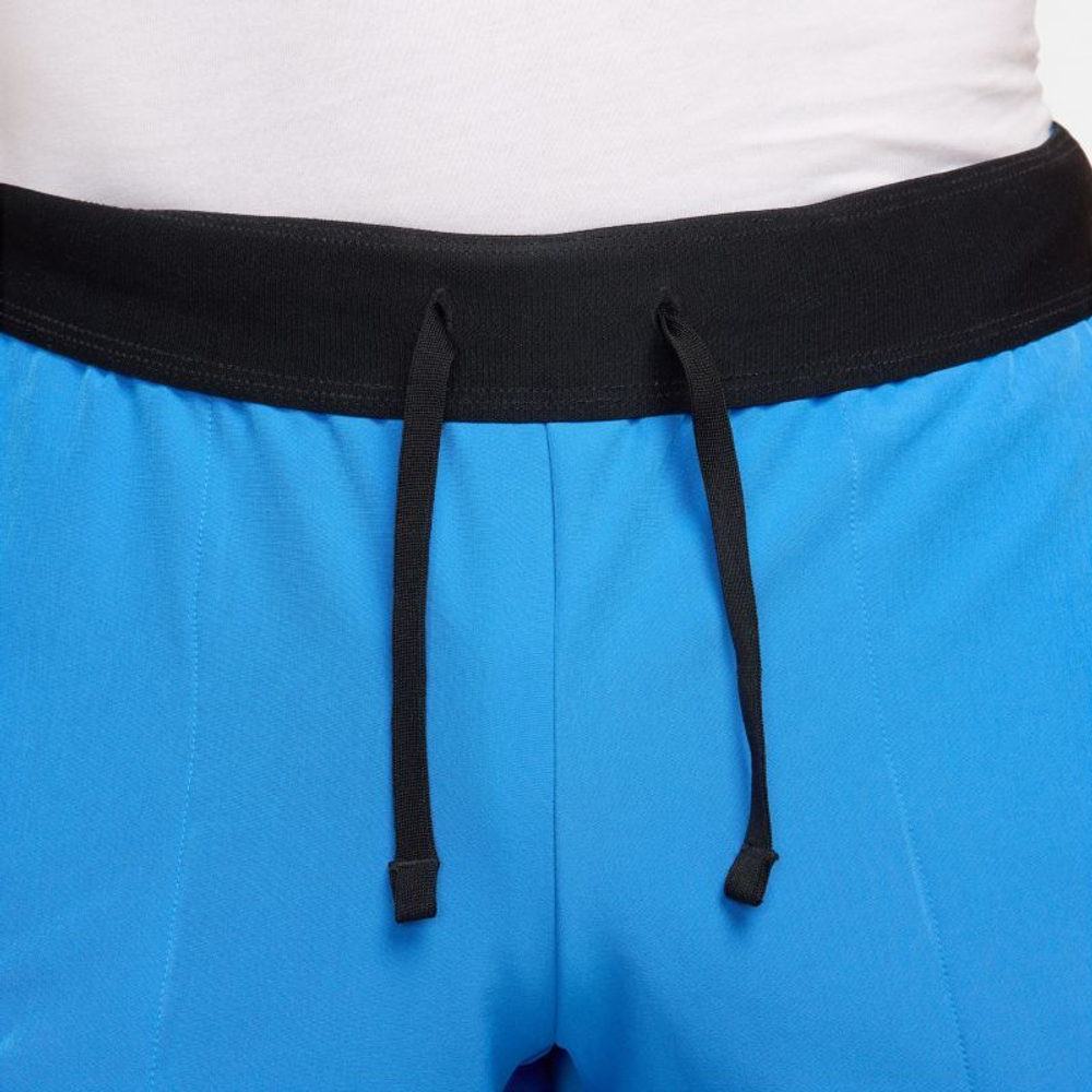 Мужские теннисные шорты Nike Court Dri-Fit Advantage 7" Tennis Short - light photo blue/black/white
