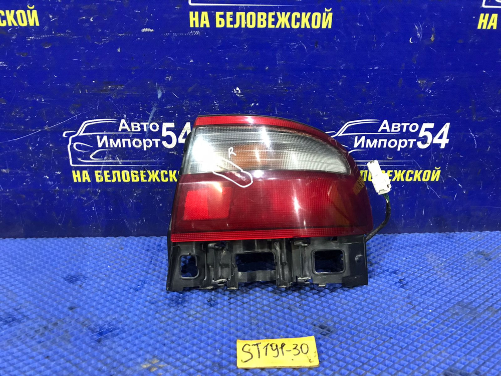 Стоп правый TOYOTA CORONA 1993