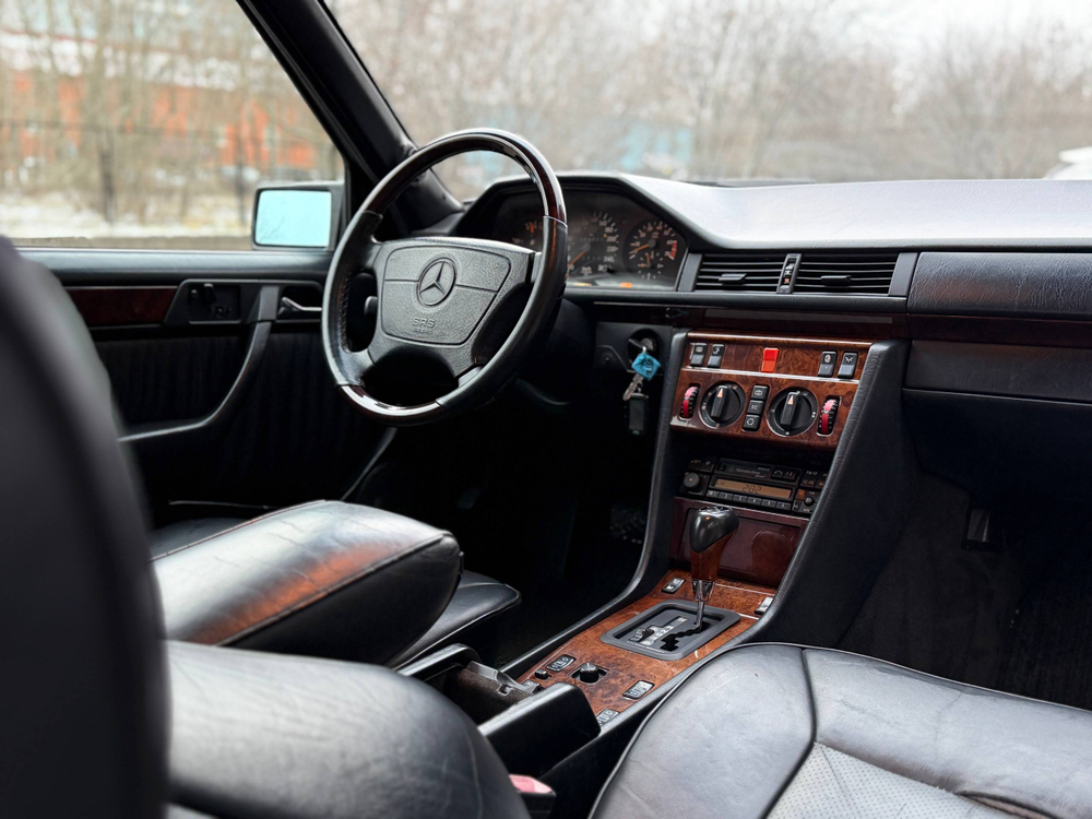 Mercedes-Benz E420