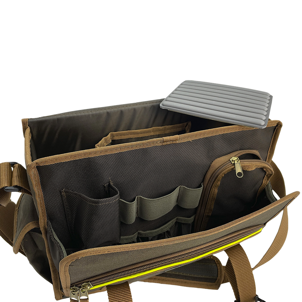 Сумка Aquatic С-04 рыболовная 280х350х110мм -