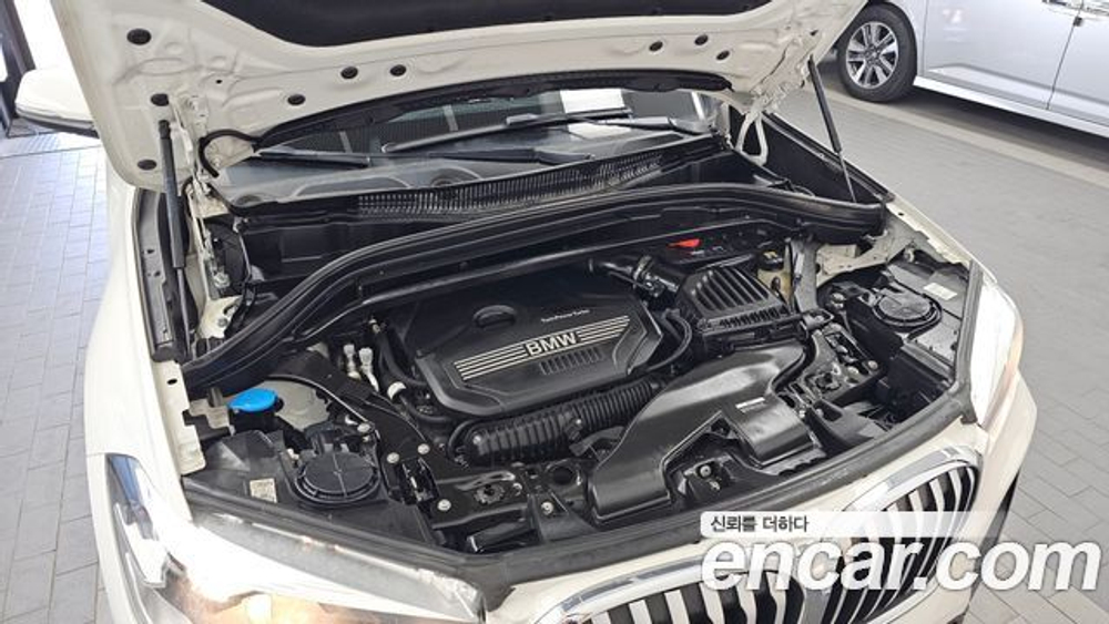 BMW X1 xDrive 20i xLine — 2022
