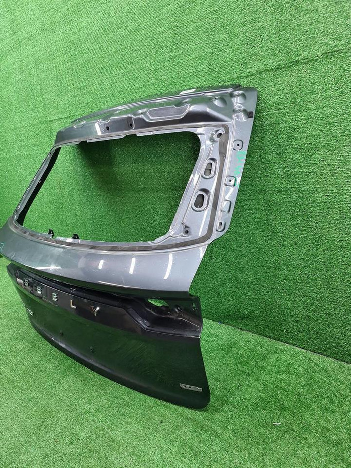 Крышка багажника Geely Monjaro (2021-н.в.)