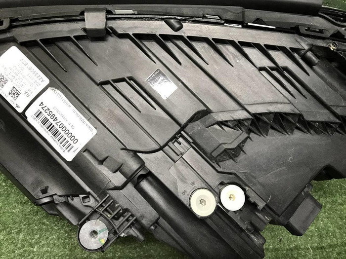 Фара правая Mercedes S W223 (20-нв) Digital Light