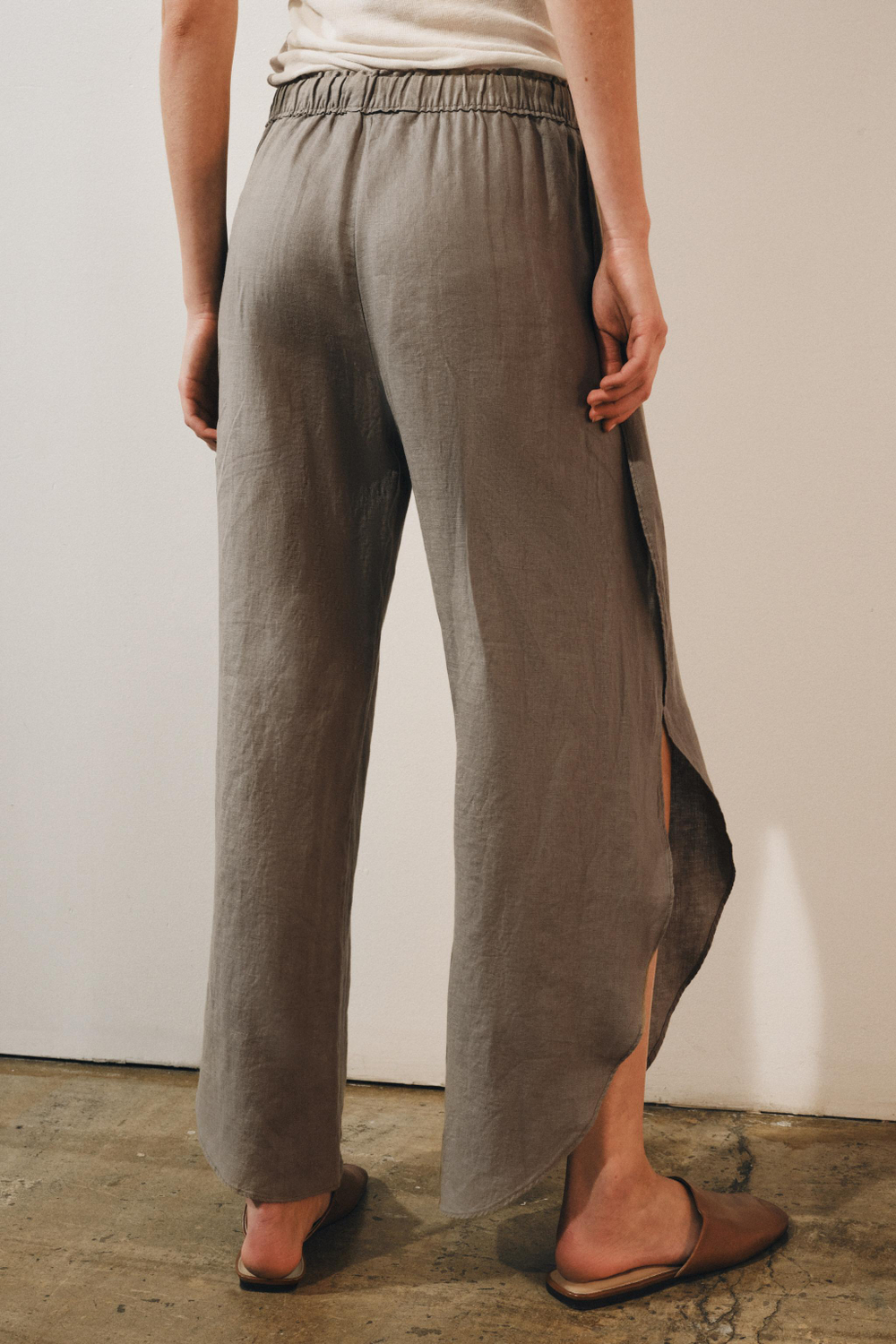 БРЮКИ ИЗ 100% ЛЬНА С РАЗРЕЗАМИ — ZW COLLECTION — ZARA
