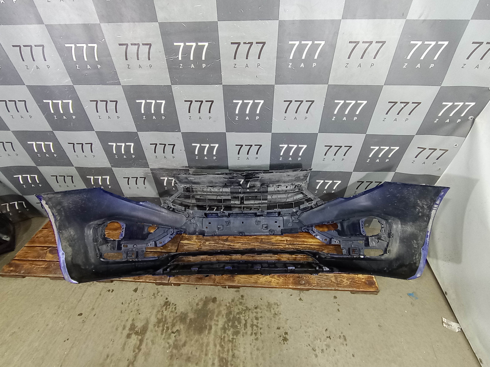 Бампер передний LADA Vesta 22-нв Б/У Оригинал 8450040054