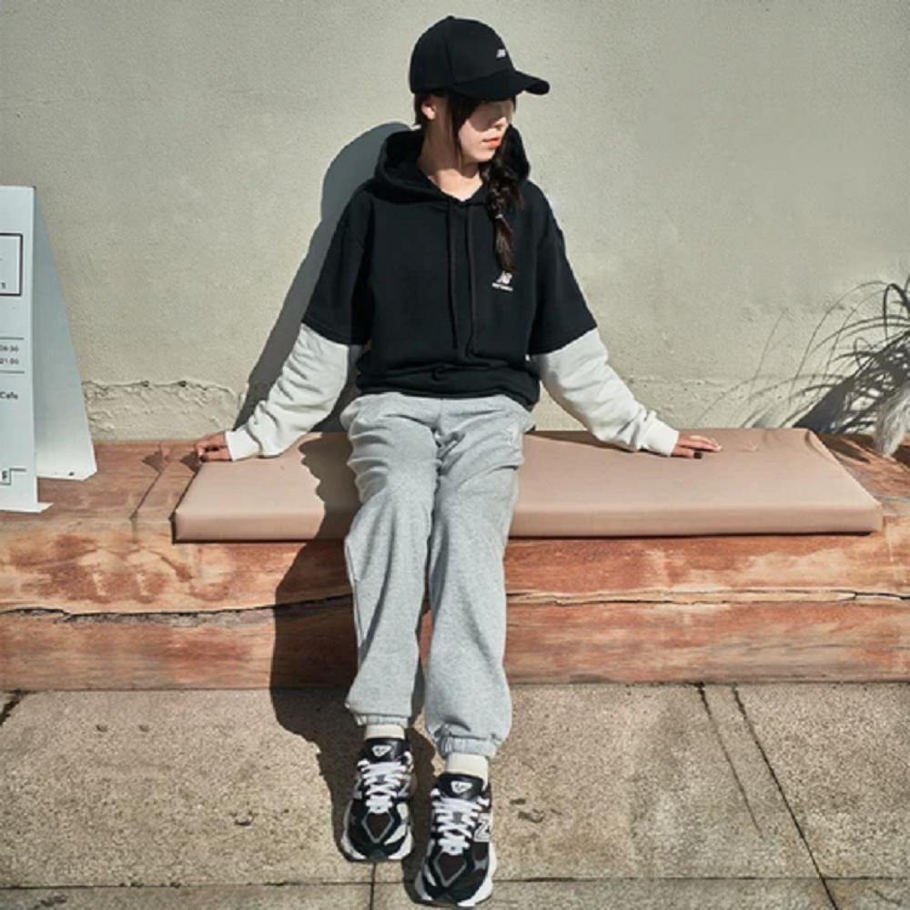 Толстовка New Balance, AMT13342-BK