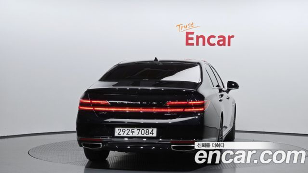Genesis G90 3.8 AWD — 2020