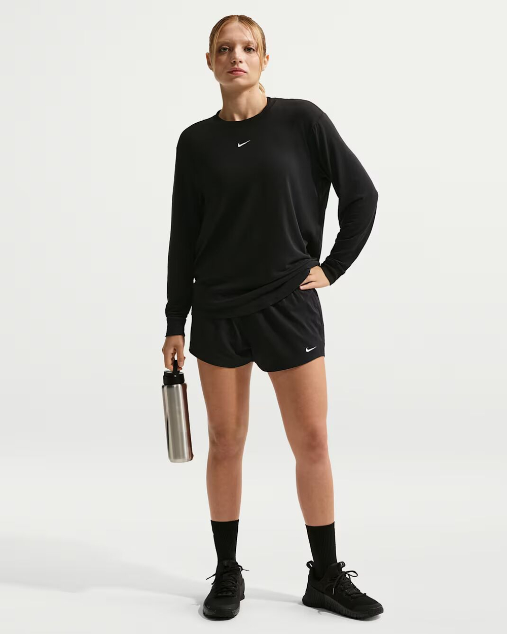 Nike One Женские шорты с подкладкой и резинкой на талии, высота пояса 8 см, из ткани Dri-FIT - NIKE