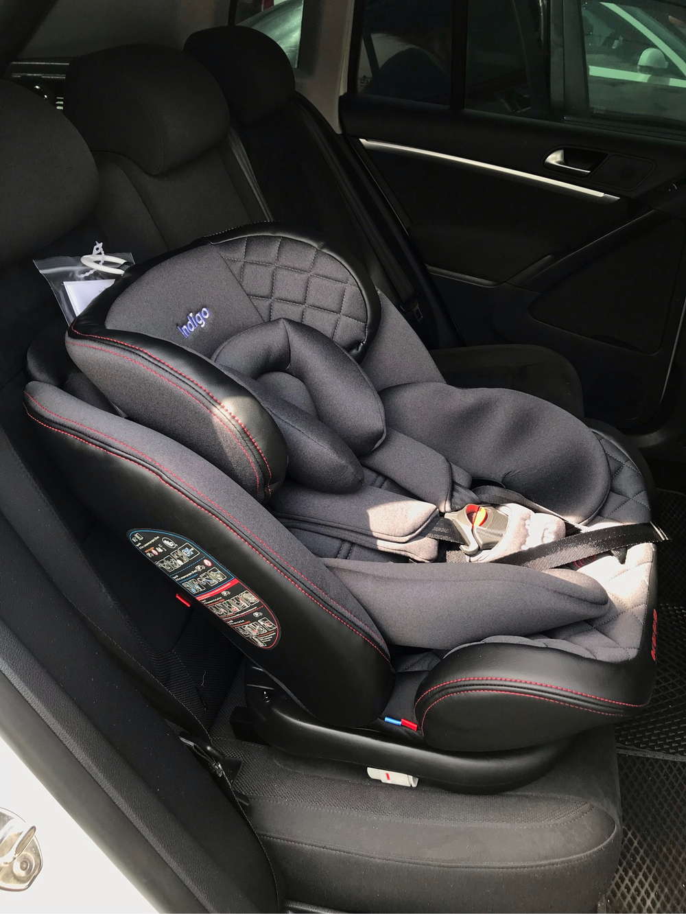 Автокресло AERO ISOFIX, ST-3, группа 0+1+2+3 (0-36 кг) (черный/ красный)