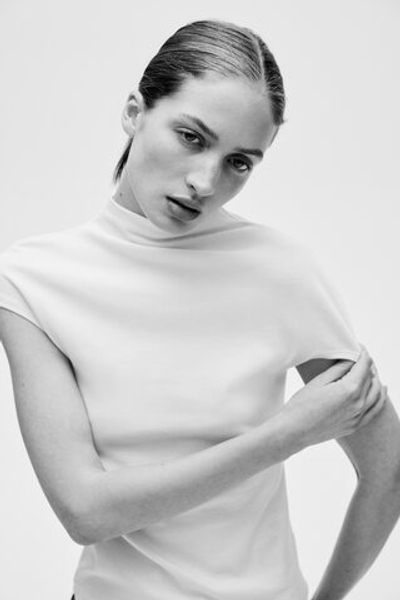 Топ из джерси с воротником-стойкой - H&M