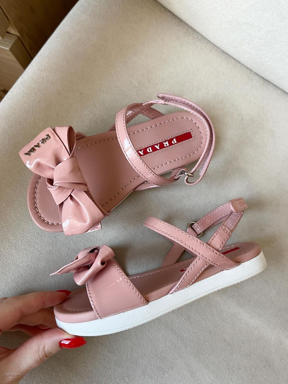Сандалии Prada