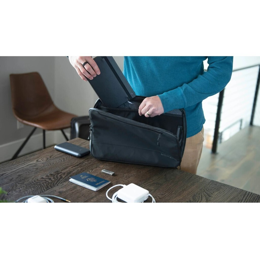 Чехол для ноутбука Nomatic Tech Case