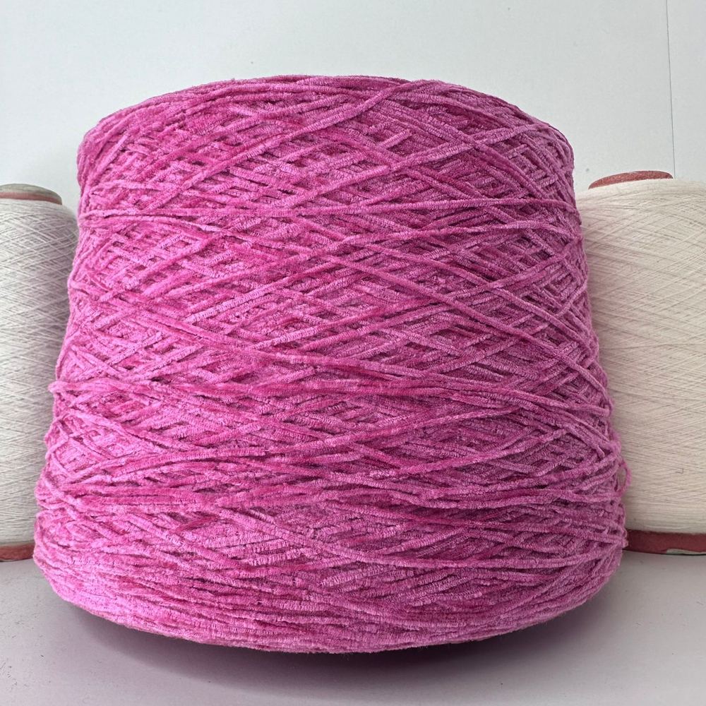 CHENILLE - Giorgio Silvano; вискоза, хлопок, п/а; 600м/100гр; велюр; цвет: яркий розовый, фуксия Есть бобинка: 100 гр
