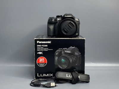 Panasonic Lumix DMC-FZ300