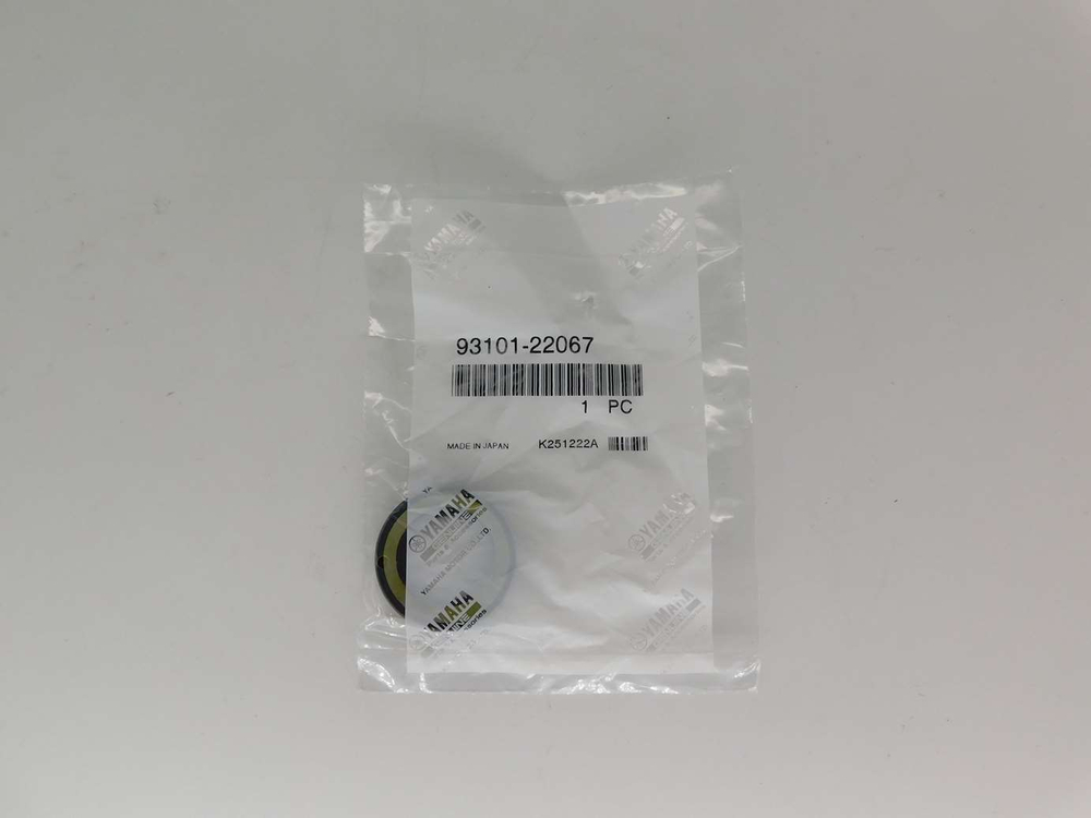 сальник редуктора Yamaha F20-50 FT25 FT50 931-01220-67-00