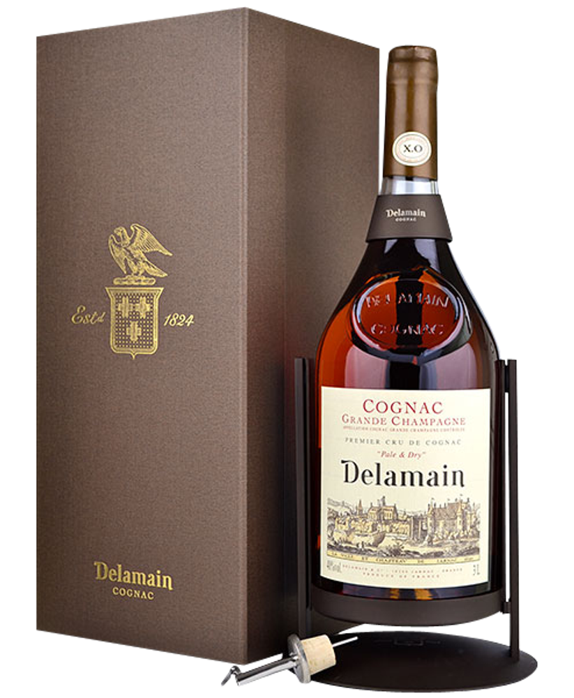 Delamain, "Pale &amp; Dry" XO 3,0 with a pouring stand