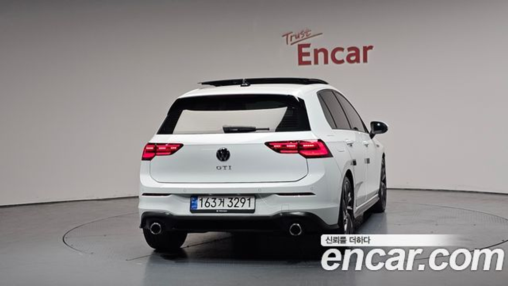 Volkswagen Golf 2.0 GTI — 2024