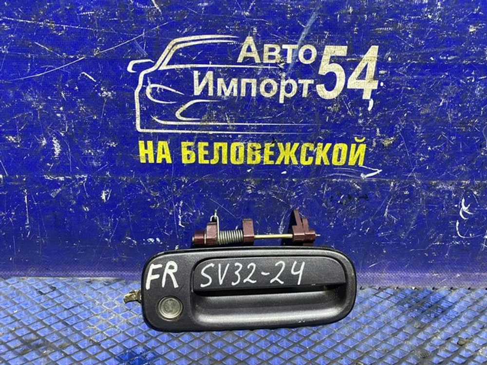 Ручка двери передней правой внешняя TOYOTA CAMRY 1993