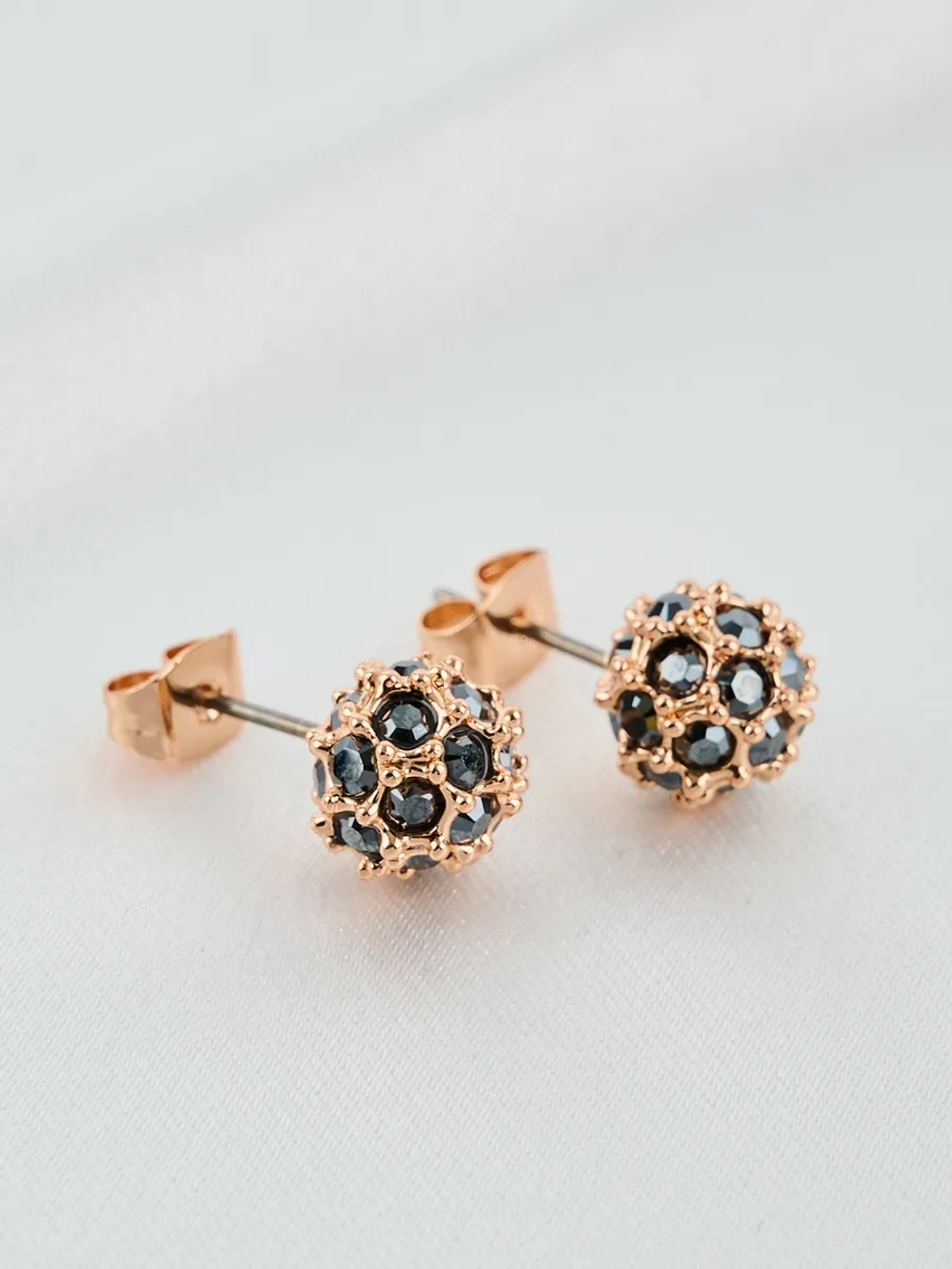 Серьги Черные шарики с кристаллами Swarovski
