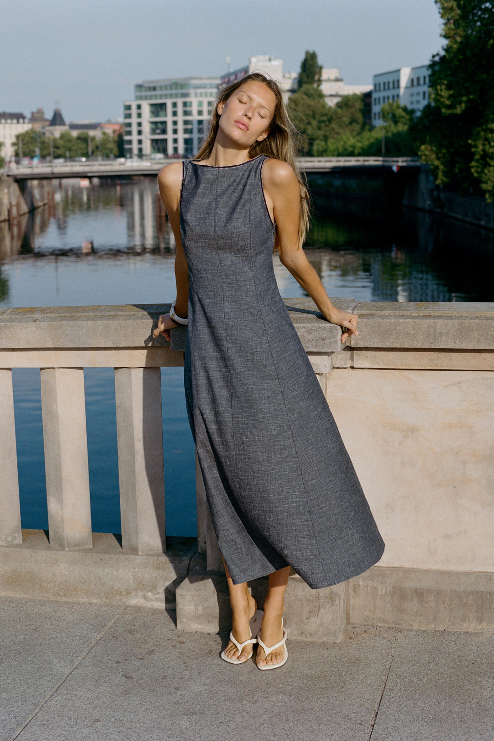 ПЛАТЬЕ МИДИ С ОТКРЫТОЙ СПИНОЙ — ZARA
