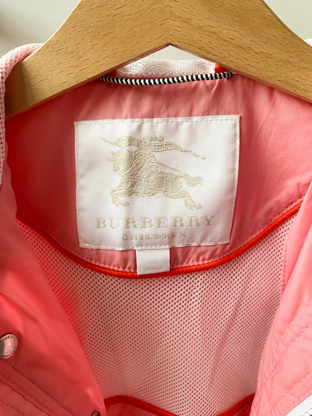 Ветровка Burberry, 98