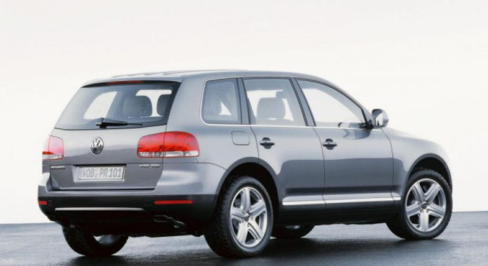 Порог Volkswagen Touareg 7L 2002-2010 (1мм)