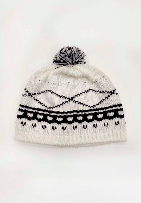 Шапка для мальчиков ШП009-01/07 белый отбеленный/чёрный