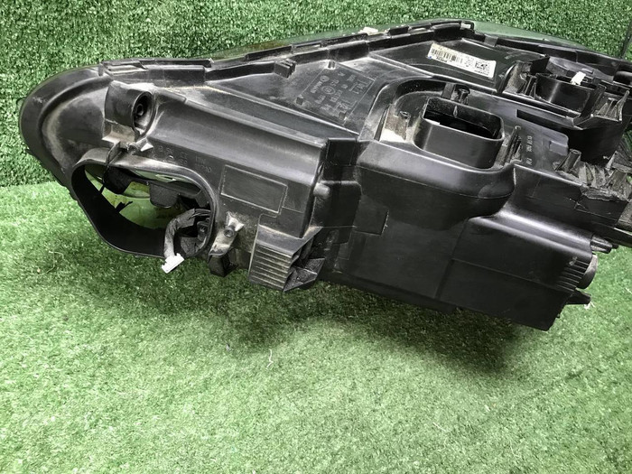 Фара правая BMW X1 F48 (2015-2019) LED