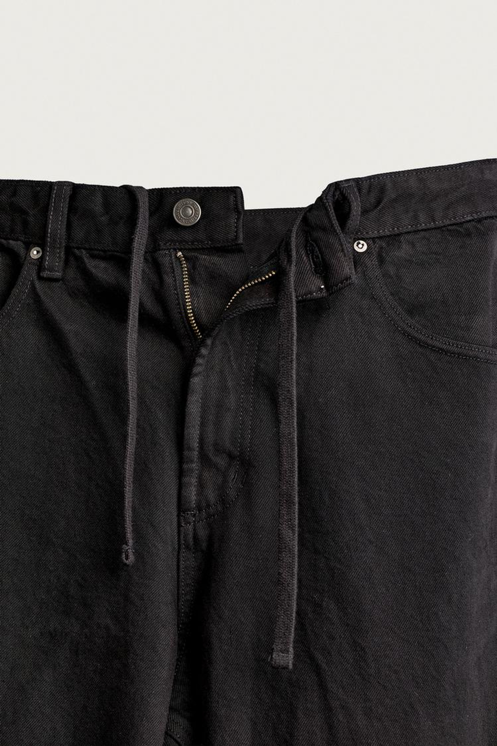 ZARA БРЮКИ С ПРИНТОМ BARREL FIT НА ШНУРКЕ, ЧЕРНЫЙ