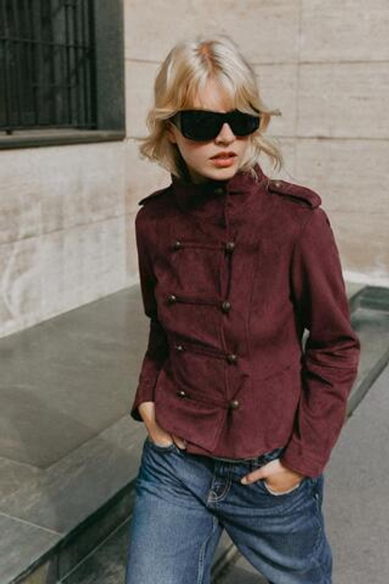 ZARA КУРТКА ИЗ ИСКУССТВЕННОЙ ЗАМШИ С ЗАСТЕЖКОЙ, БАКЛАЖАННЫЙ