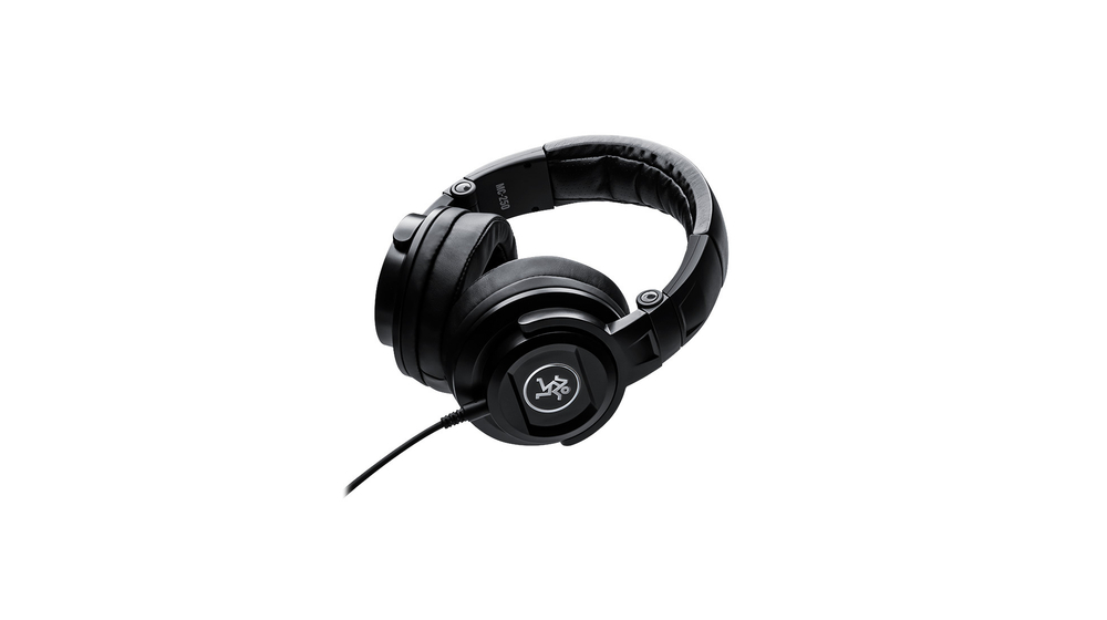 Mackie MC-250