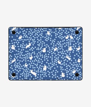 Виниловая наклейка BUNNY HILL для MacBook